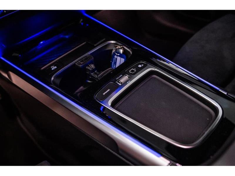 mercedes-benz EQB 300 2025 - 26