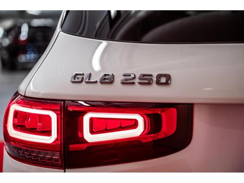 mercedes-benz GLB250 2022 - 7