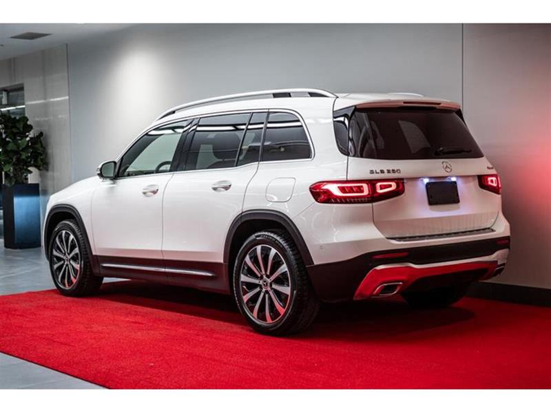 mercedes-benz GLB250 2022 - 28