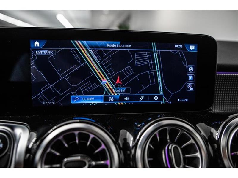 mercedes-benz GLB250 2022 - 29