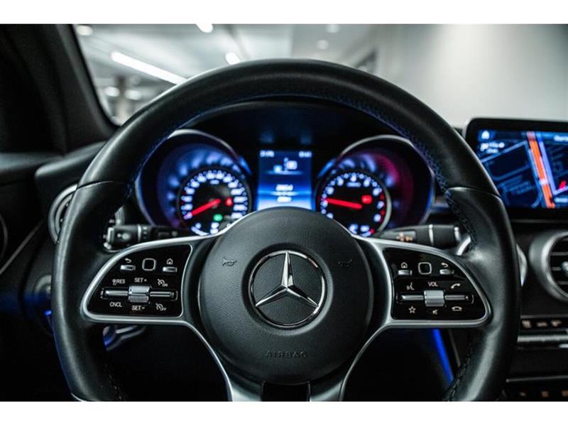 mercedes-benz GLC300 2022 - 30