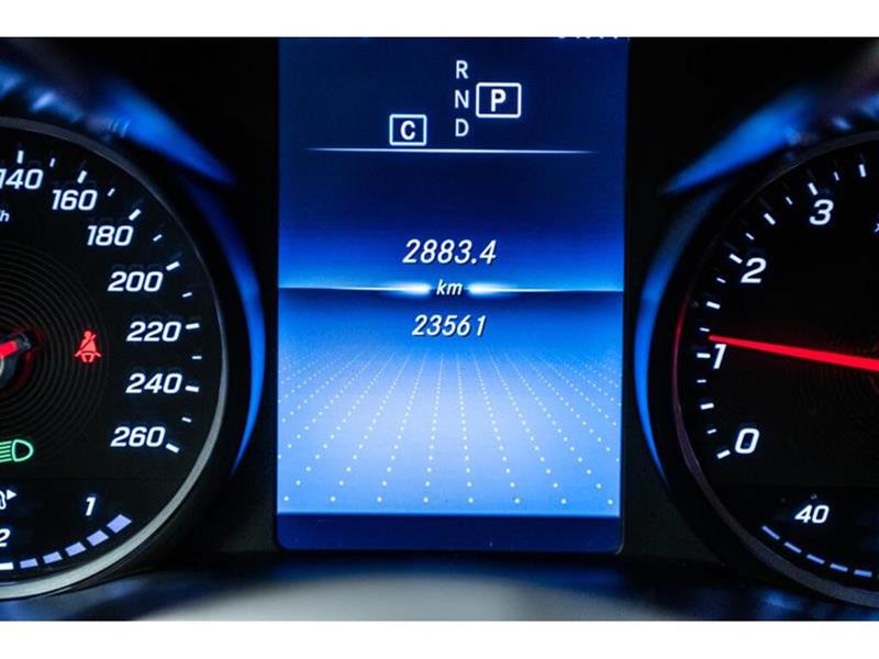 mercedes-benz GLC300 2022 - 33