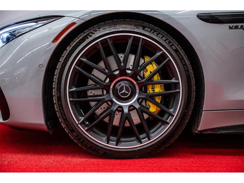 mercedes-benz SL63 AMG 2022 - 21