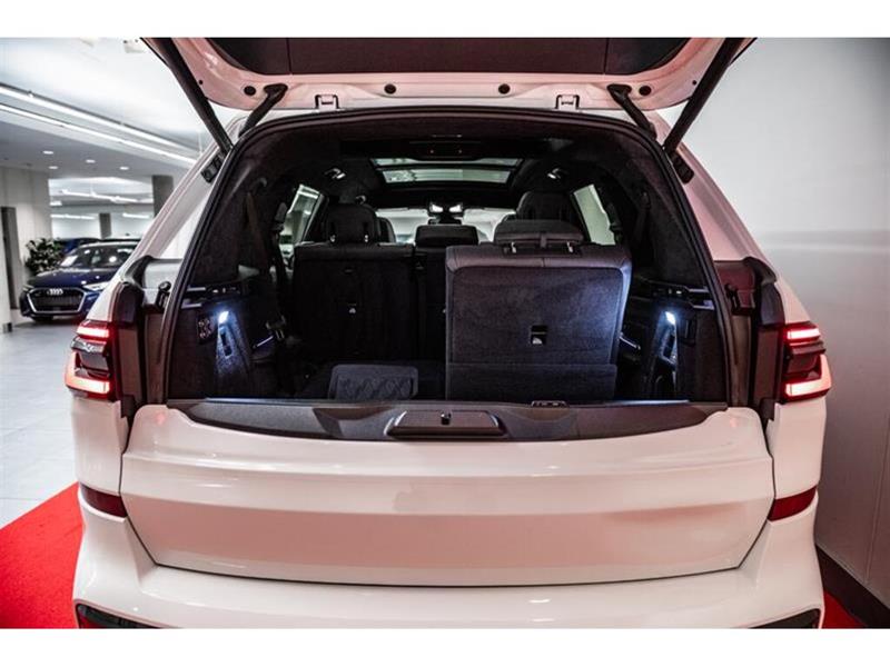 bmw X7 2024 - 27