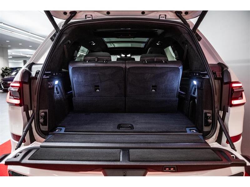 bmw X7 2024 - 38