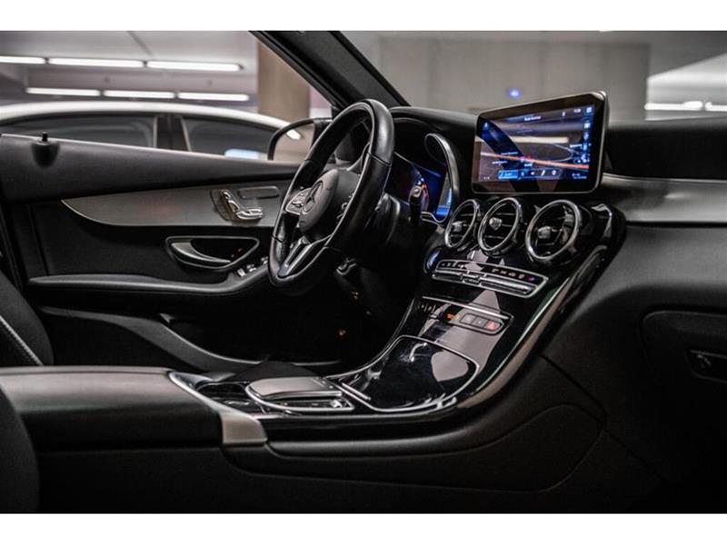 mercedes-benz GLC300 2022 - 21