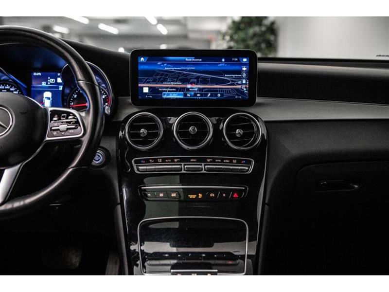 mercedes-benz GLC300 2022 - 22