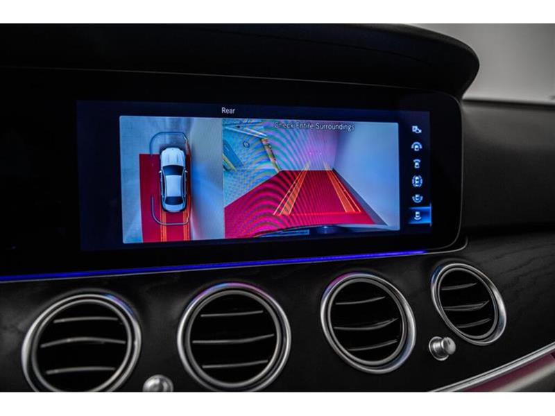 mercedes-benz E350 2022 - 15