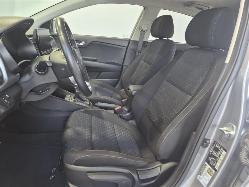 kia Rio 2023 - 12