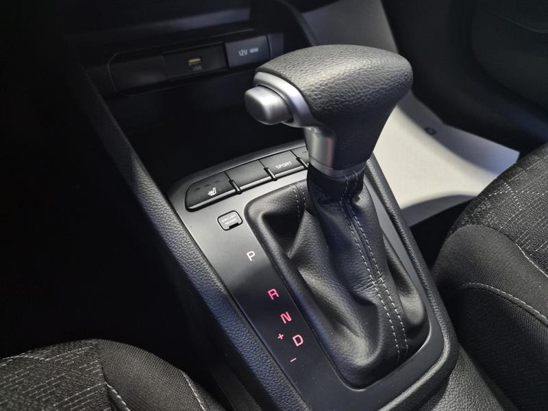 kia Rio 2023 - 20
