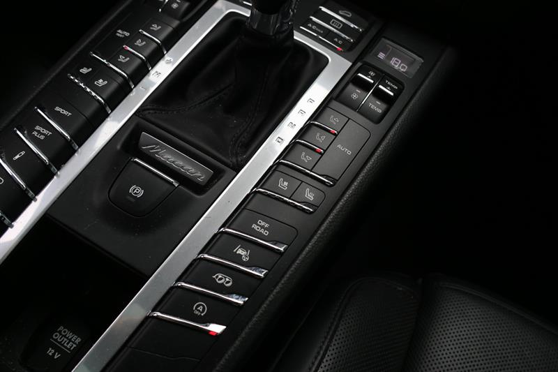 porsche Macan 2018 - 24