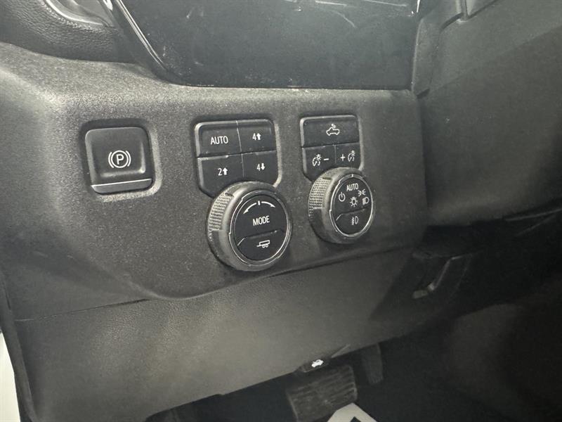 chevrolet Silverado 1500 2022 - 12