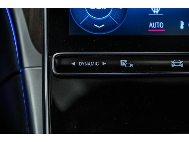 mercedes-benz C300 2023 - 6