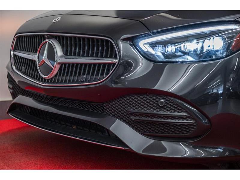 mercedes-benz C300 2023 - 11