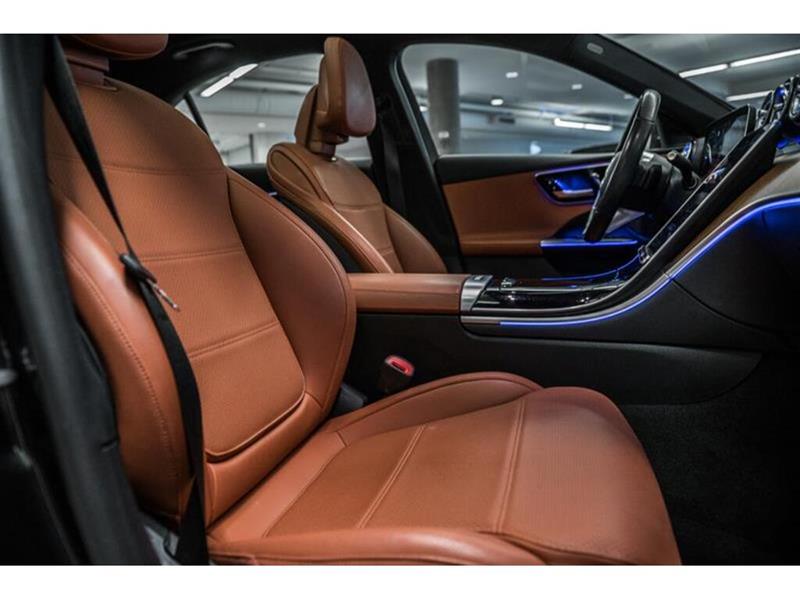 mercedes-benz C300 2023 - 21