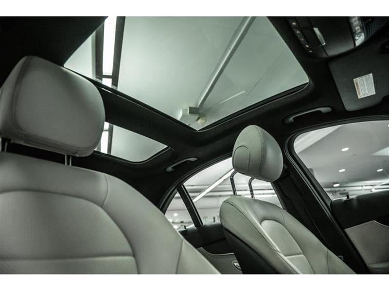 mercedes-benz C300 2016 - 15
