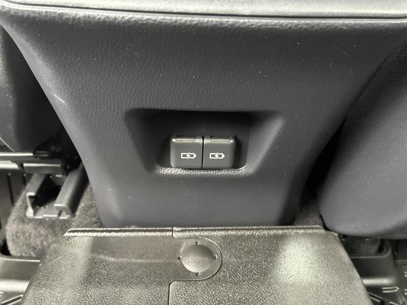 toyota RAV4 2025 - 13