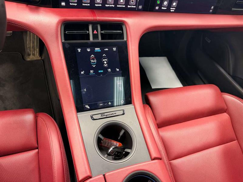 porsche Taycan 2020 - 24