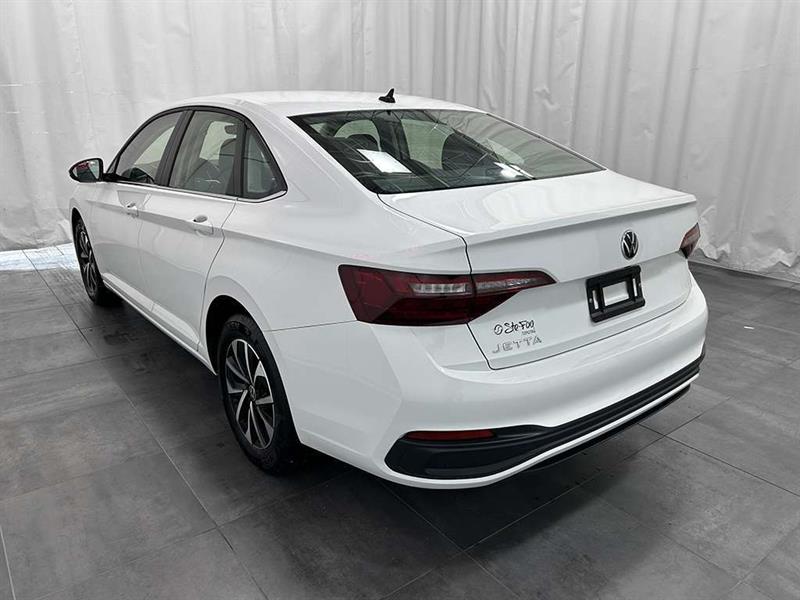 volkswagen Jetta 2023 - 5