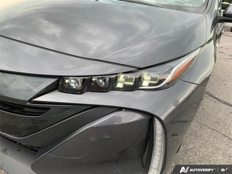 toyota Prius Prime 2022 - 11