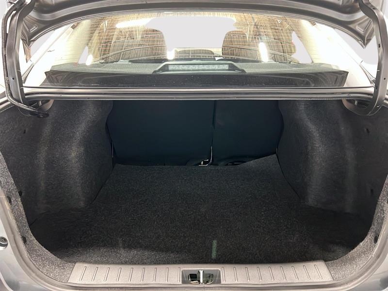 nissan Versa 2025 - 12