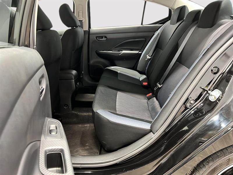 nissan Versa 2025 - 9