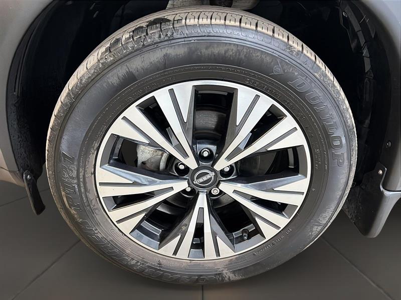 nissan Rogue 2023 - 25