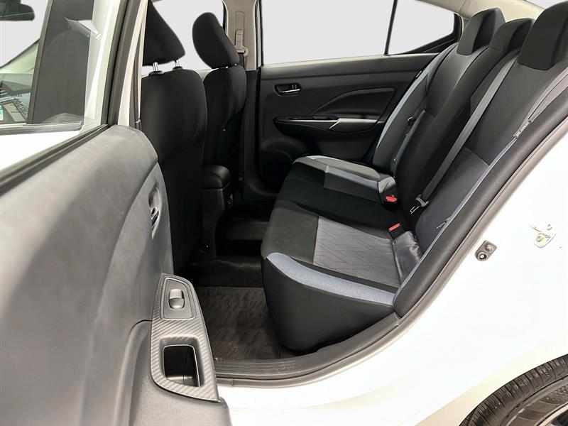 nissan Versa 2025 - 9