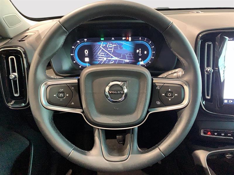 volvo XC40 2025 - 10