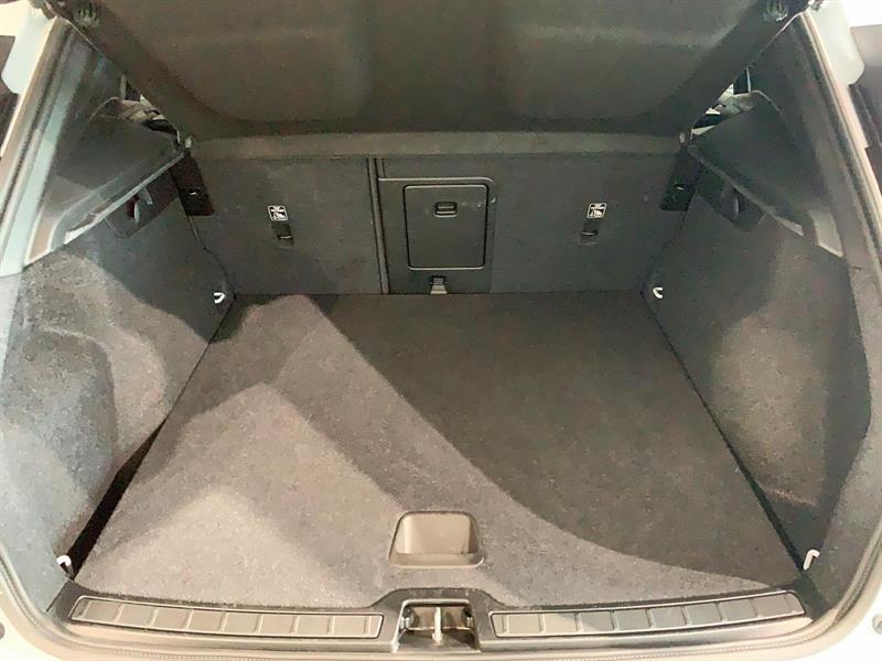 volvo XC40 2025 - 18