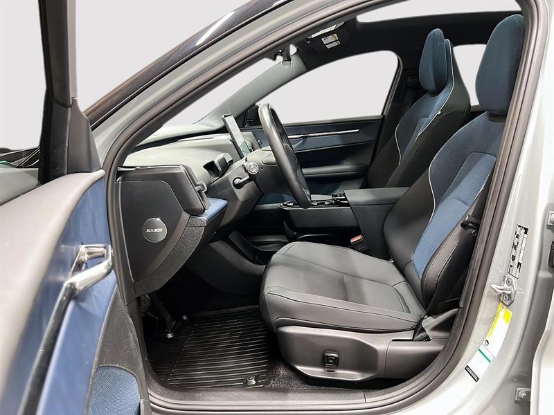 volvo EX30 2025 - 7