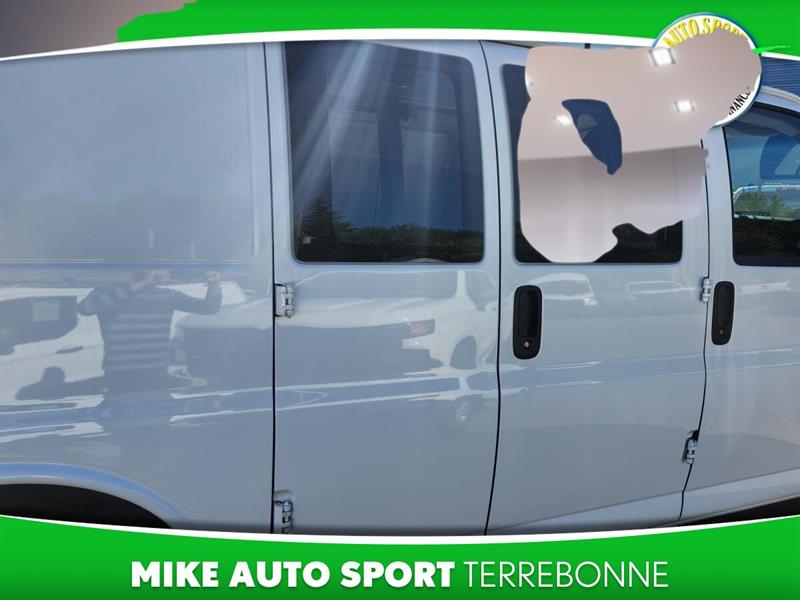 chevrolet Express 2023 - 11