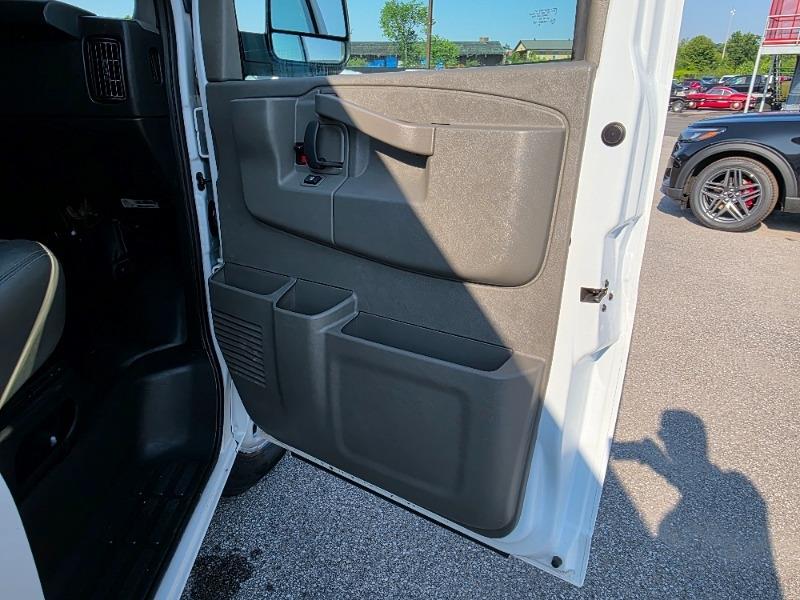 chevrolet Express 2500 2024 - 23