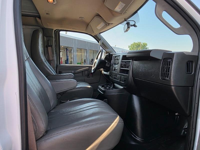 chevrolet Express 2500 2024 - 24