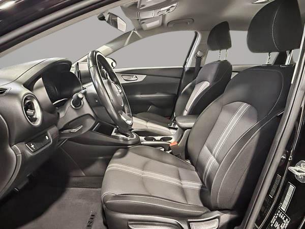 kia Forte 2022 - 13