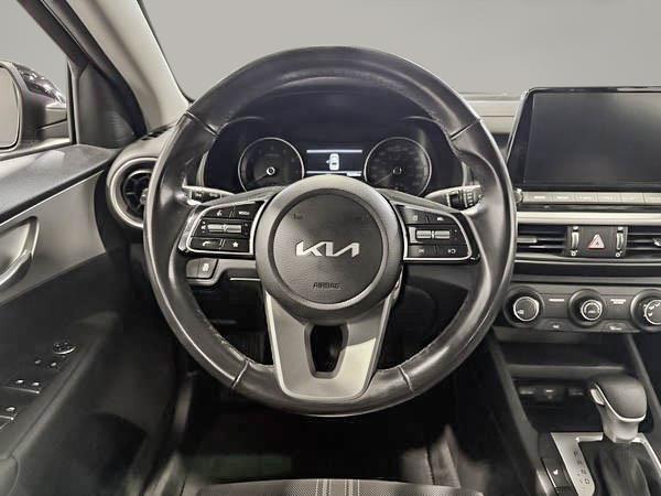 kia Forte 2022 - 14