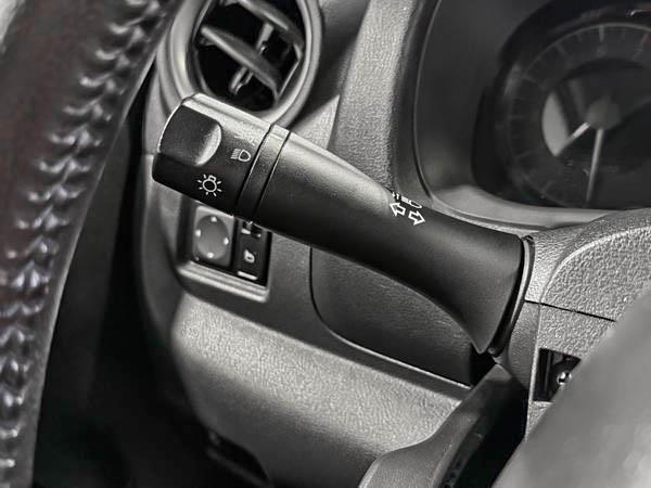 nissan Versa Note 2018 - 17