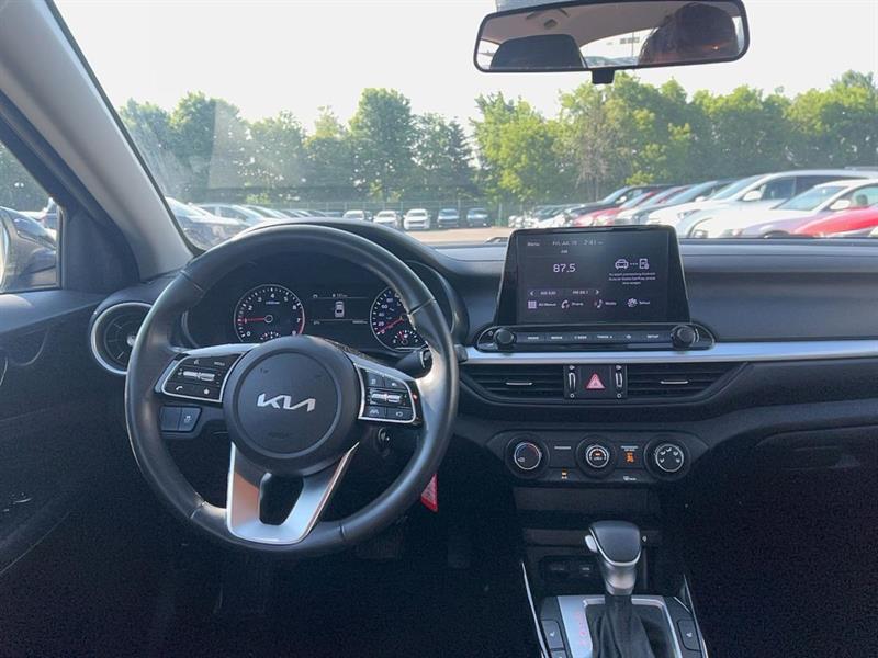 kia Forte 2023 - 12