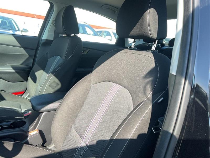 kia Forte 2023 - 27