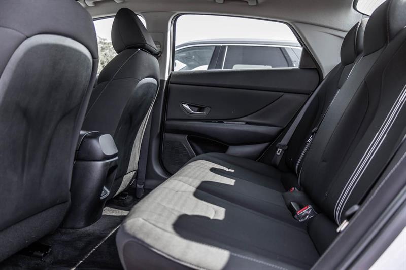 hyundai Elantra 2025 - 29