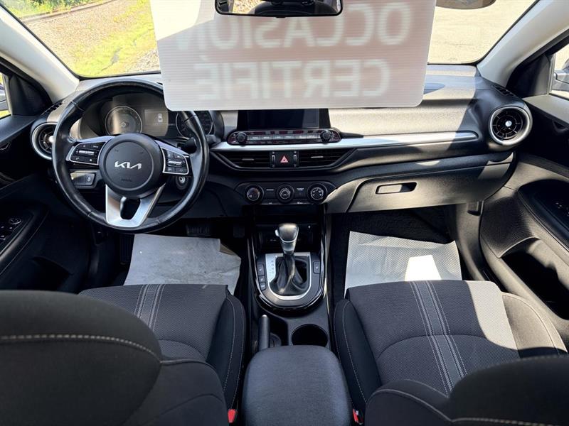 kia Forte 2022 - 11