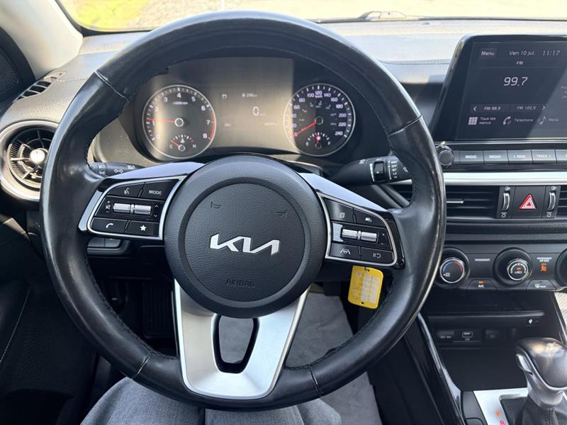 kia Forte 2022 - 12