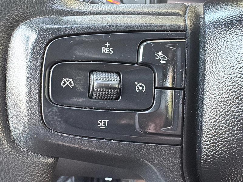chevrolet Silverado 1500 2024 - 27