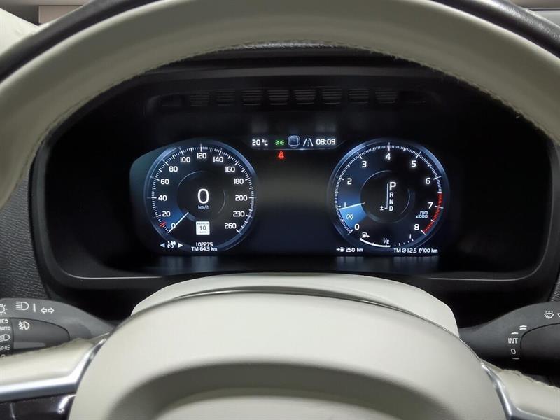 volvo XC90 2022 - 18