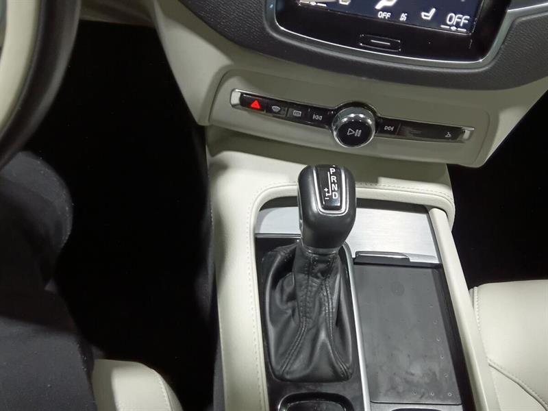 volvo XC90 2022 - 21