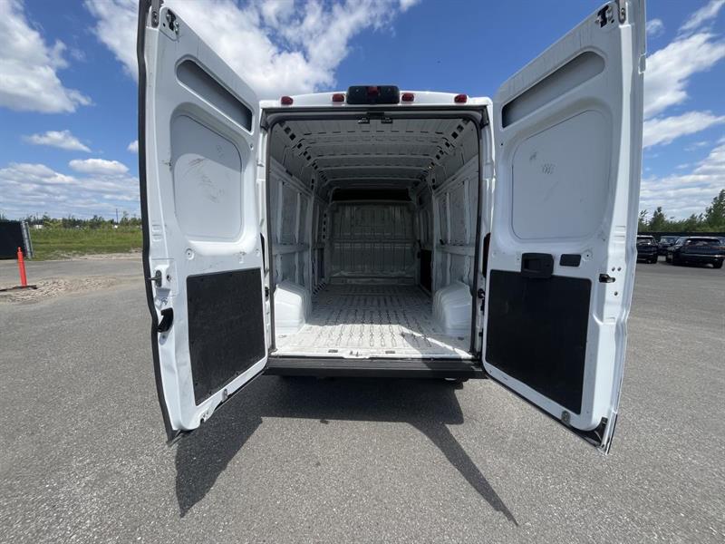 ram ProMaster Cargo Van 2023 - 17