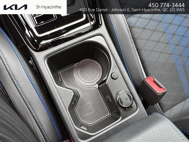 volkswagen Golf R 2025 - 17