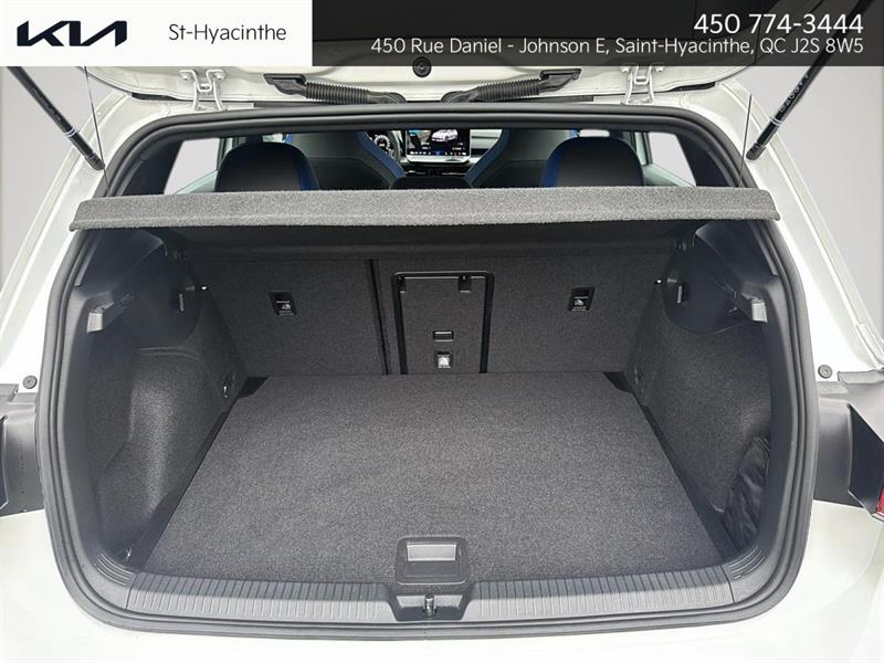 volkswagen Golf R 2025 - 21