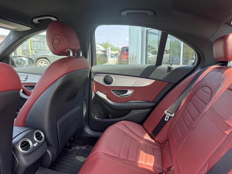 mercedes-benz C 300 2017 - 24