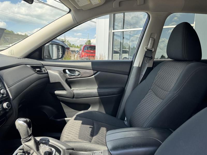 nissan Rogue 2019 - 17